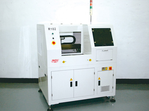 自动裁板机MODEL：R102